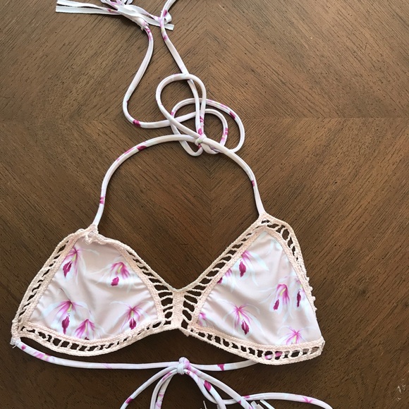 Acacia island orchard bikini top and bottom - Picture 2 of 11
